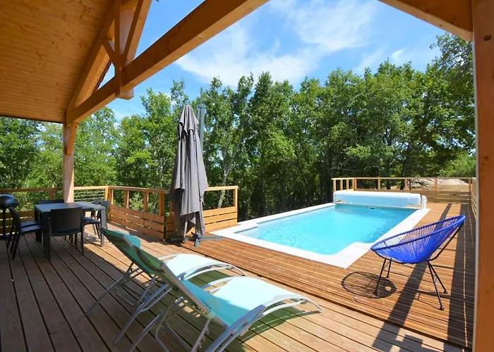Holiday home Maison Clapas Saint Alban Auriolles